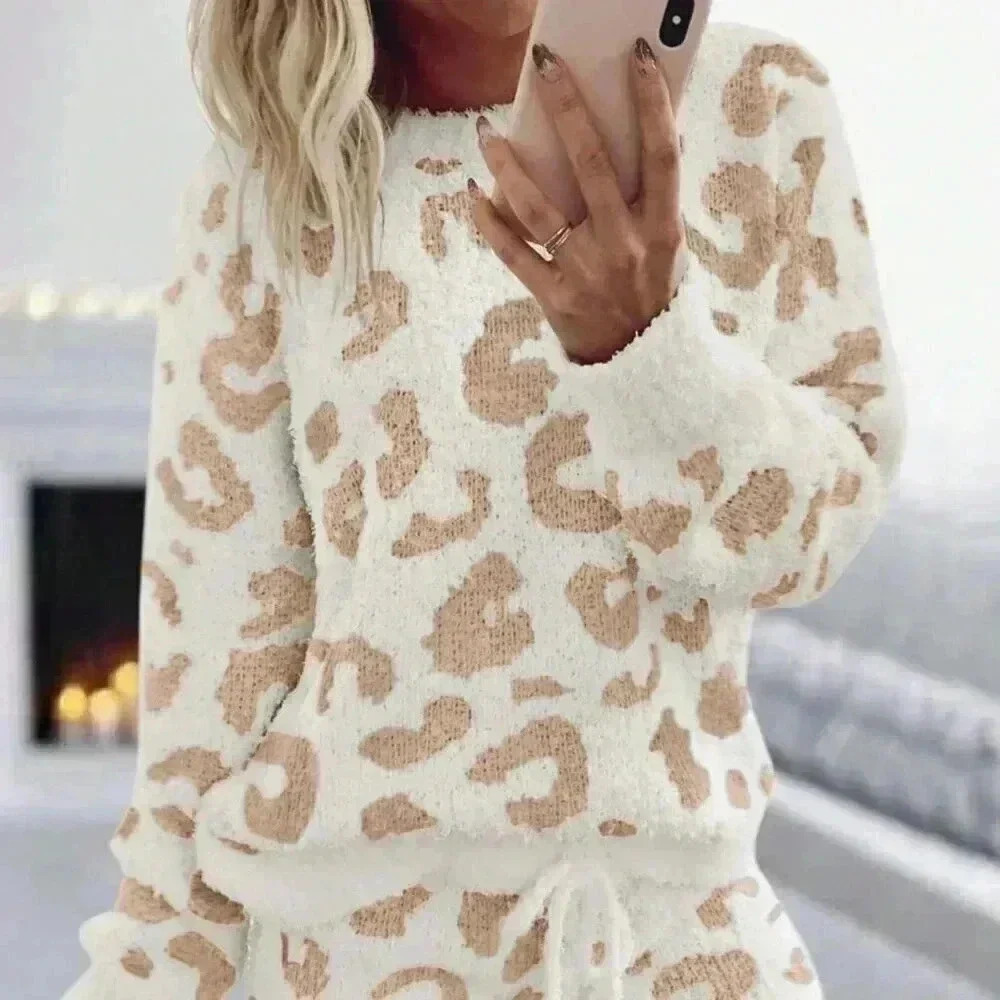 Khaki Casual Women's Leopard Pattern Drop Shoulder Sweater & Drawstring Shorts